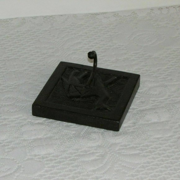 Camel Coat Hook Hand Carved Wood Back & Metal Boho Home Decor - Picture 6 of 11